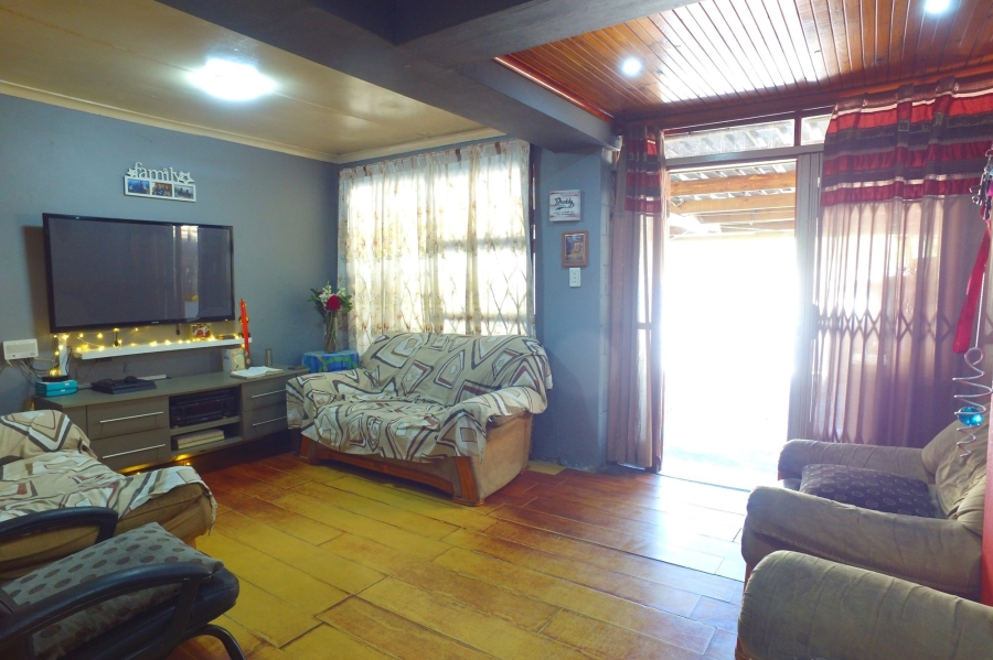 2 Bedroom Property for Sale in Westridge Western Cape